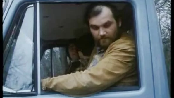 Худорлява чарівна телиця дала у порно з сестрами збуджену кицьку.