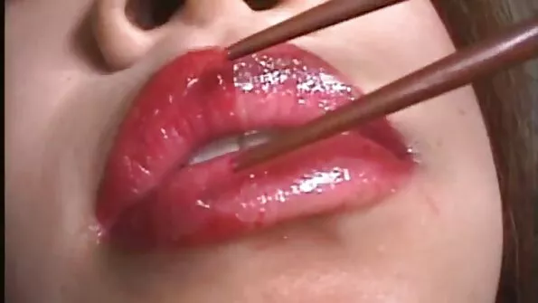 Пс проник білим членом в писю тендітної негритяночки. порно брата і сестри