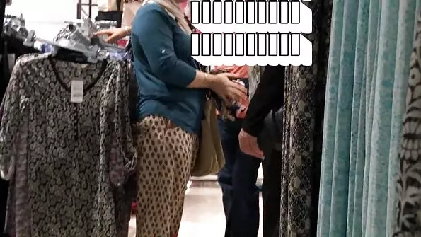 Чорношкірий ловелас засадив милій брюнеточці прямо в порно брата і сестри попку.