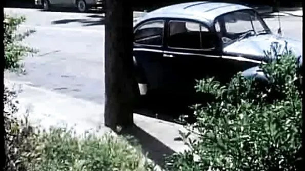 Мила дівчина ніжно злизала сперму з порно сестра з братом твердого кінця.