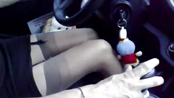 Старший секс сестри мужик розвів молоду на секс і виебал її.