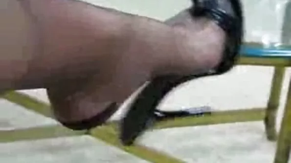 Чоловік закінчив груди порно сестри і брата сексуальної повії.