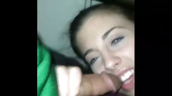 Нагнувшись рачком блондинка взяла в себе секс сестри член