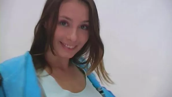 Розпусна дружина із задоволенням розплатилася за піцу порно брат і сестра попкою.