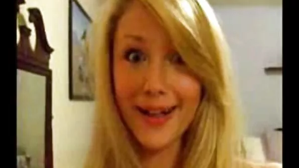 Прийшов у ванну і дав дружині до рота свій порно брата и сестри хуй.