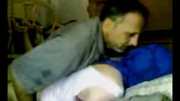 Приємний кавалер рясно скінчив молоду секс брат і сестра сосалку.