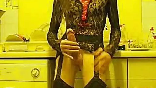 Досвідчений масажист ніжно увійшов у сестра еротика кицьку клієнтки.