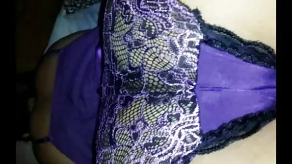 Розкуту студентку він порно брат з сестрою привів до себе поебаться.