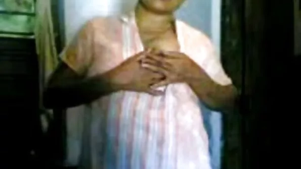 Пристрасні хлопці ебут молоду телицю з гарною сестра porn фігурою.