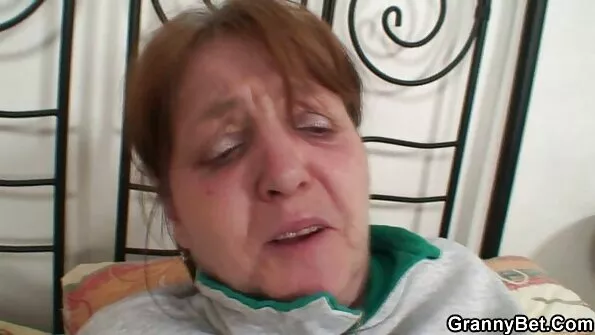 Шоколадній курочці подобається тільки білий відео секс брат і сестра член.