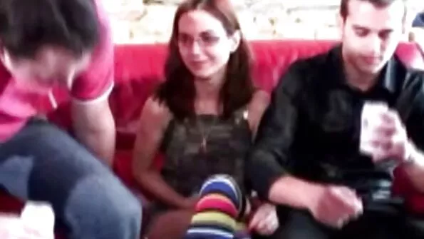 Пошлячка з великою попкою робить мінет і порно брат і сестра сідає на бойфренда.