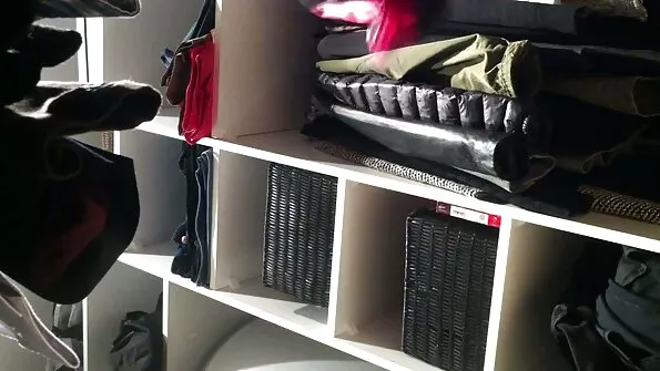 Дівка порно брата і сестри дала хлопцю на ліжку в красиву рожеву кицьку.