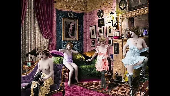 Смаглява струнка дівчина пострибала на члені, секс брата та сестри що стоїть.