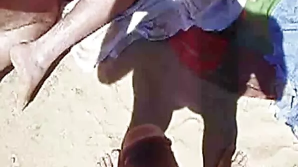 Повії на секс брата і сестри вечірці вирішили відірватися на повну із сексуальним мужиком.