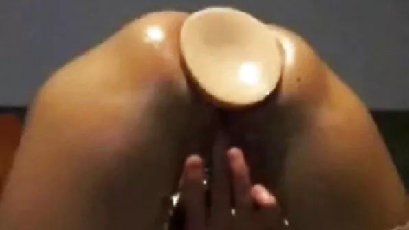 Збуджений порно сестри і брата пес відтрахав гарну студентку в кунку.