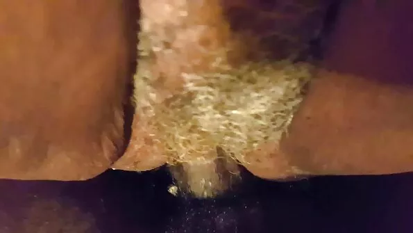 Чорновола секс брата і сестри дівчина без збентеження віддалася мужику.