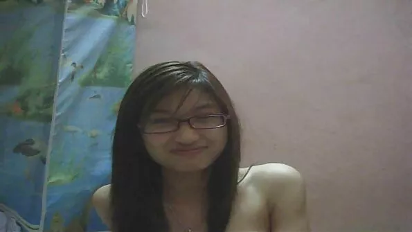 Великий негр секс з сестрою трахкає засмаглу суку під наглядом куколда.