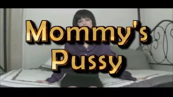 Негритянку змусили глибоко заковтувати член порно сестра з братом самця.