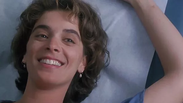 Ця стервочка ротом у туалеті секс с сестрою творить справжні дива.