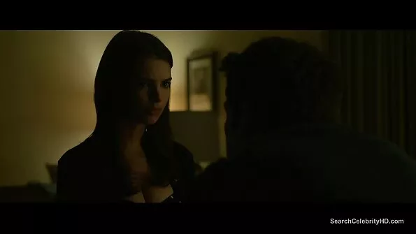 Масажист полизав і трахнув у кицьку брат і сестра секс прикольну клієнтку.