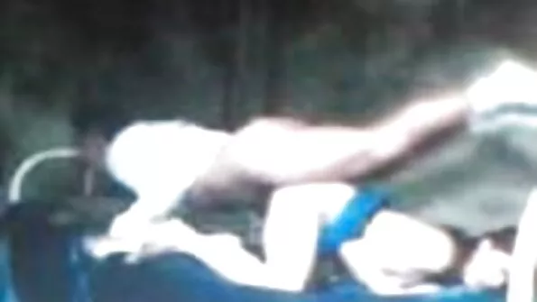 Невеликий хуй секс с сестрою секретарка бере до рота після роботи.