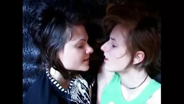 Пустотлива брюнетка добре поїблася на секс брат і сестра кастингу.