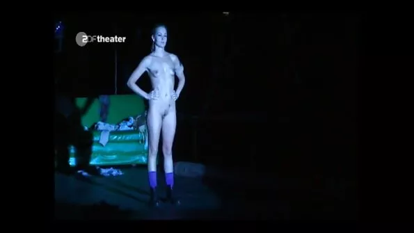 З товстою порно онлайн брат і сестра бабою трахкає мужик з волохатим животом.