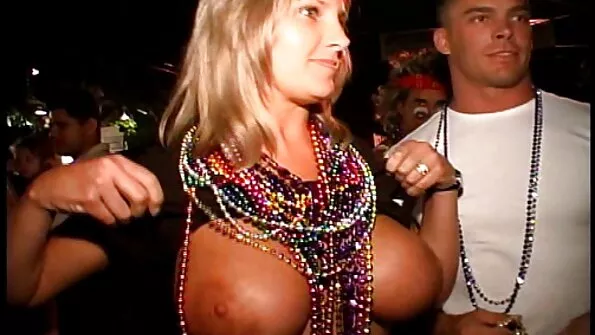 Російський хлопець переспав із гарними порно сестри і брата подругами.